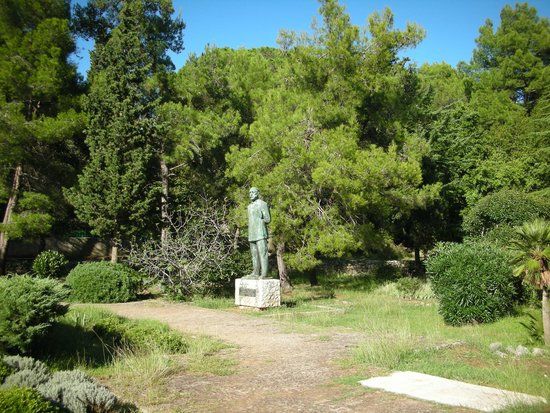 Monument over Ambroz Haračić