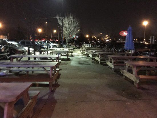 Jingles Coliseum Bar