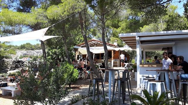 Falko Beach Bar & Food