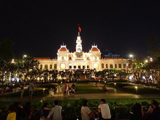 Ho Chi Minh Rådhusplads