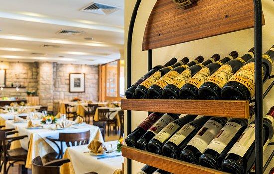 Al - Diwan Restaurant