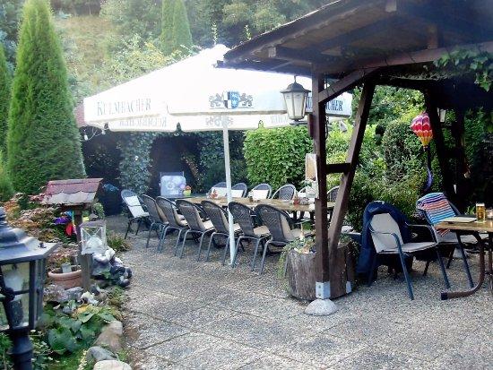 Dachstuebchen Gaststaette Biergarten