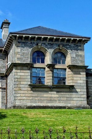 Model Arts and Niland Gallery