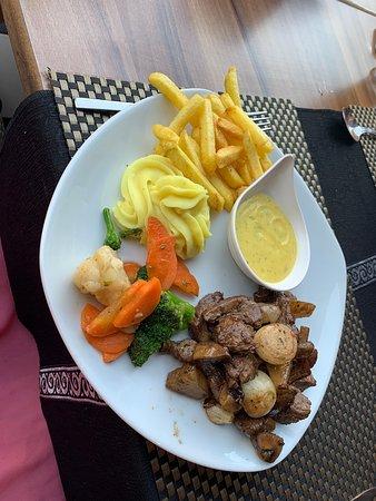 Solsiden Restaurant& Sports Bar