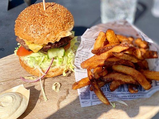 Dampskibshuset Cafe & Ishus