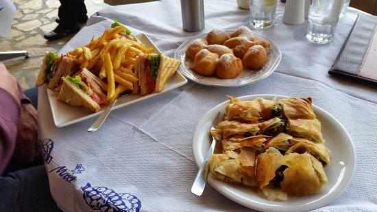 Village Taverna Andreas