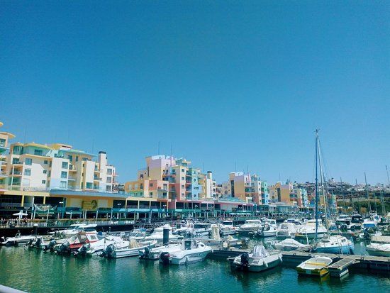 Albufeira marina