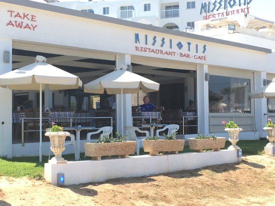 Nissiotis Beach Restaurant