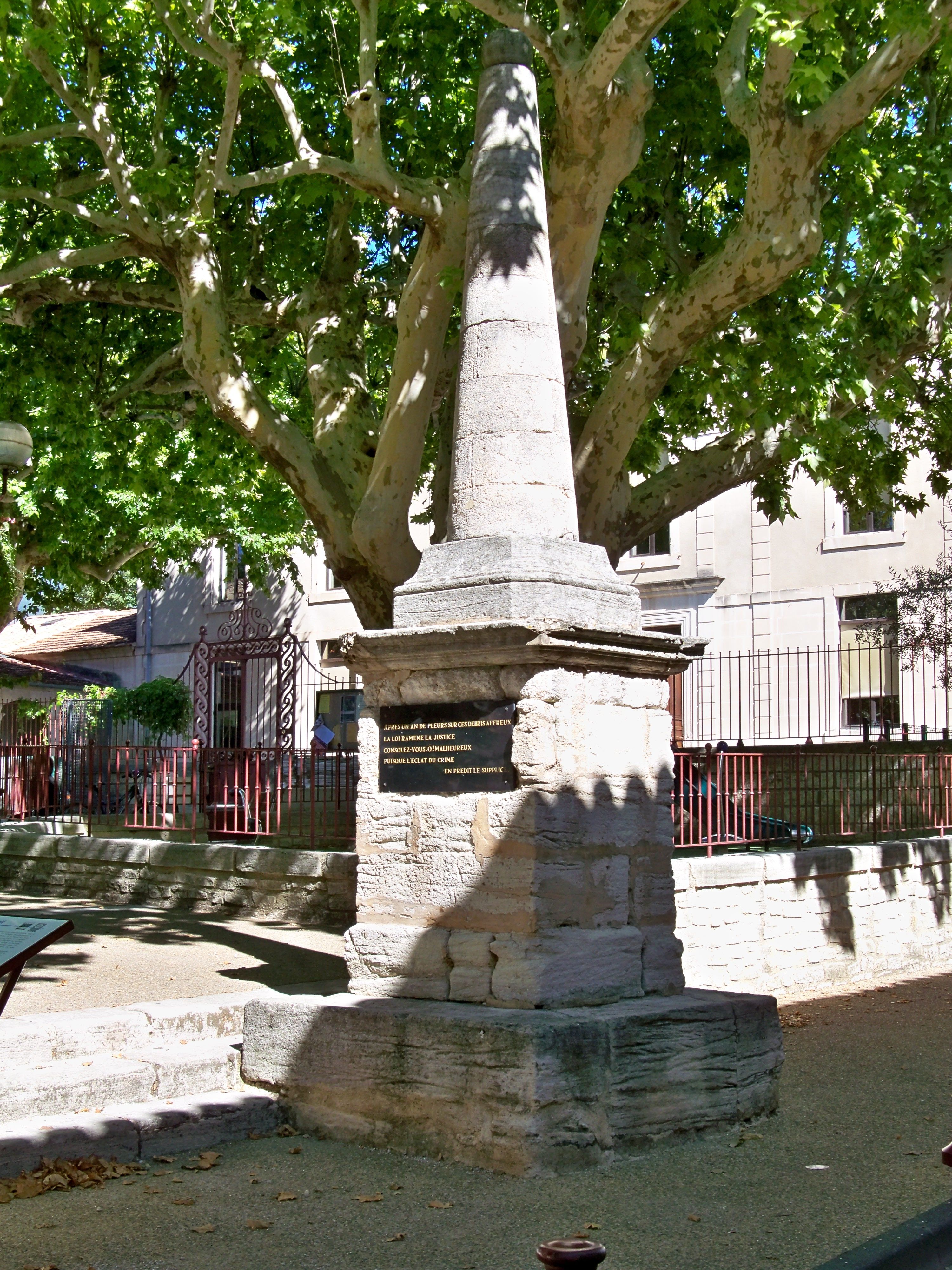 Monument commemoratif aux victimes de la Revolution