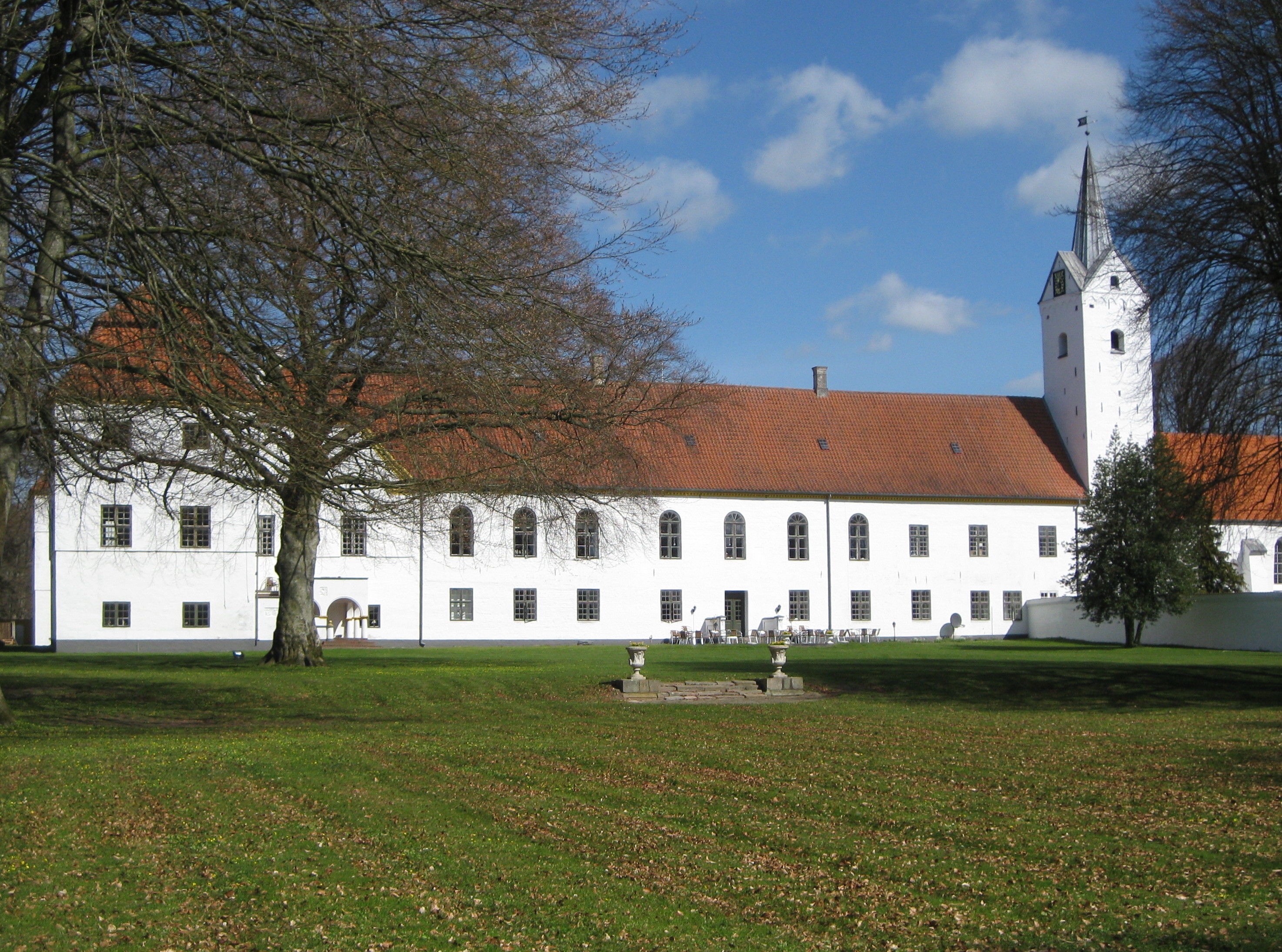 Dronninglund Kirke