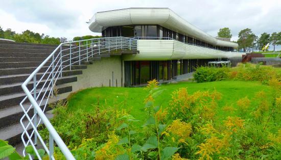 Henie Onstad Kunstcenter